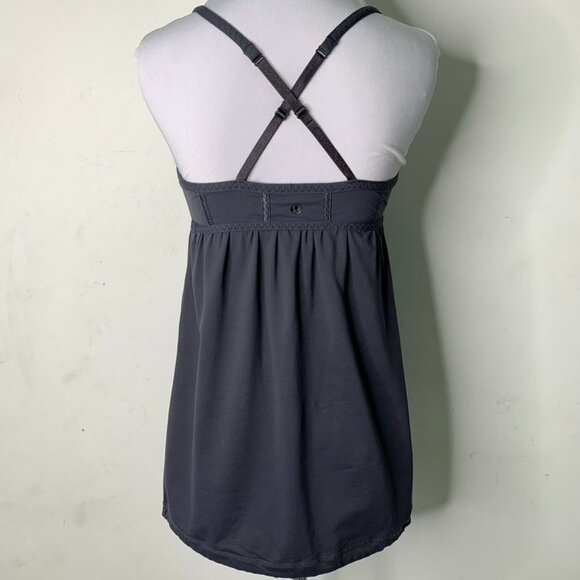 Lululemon Women's Gray Crossed Back Tank Top Size 4 - Picture 12 of 16